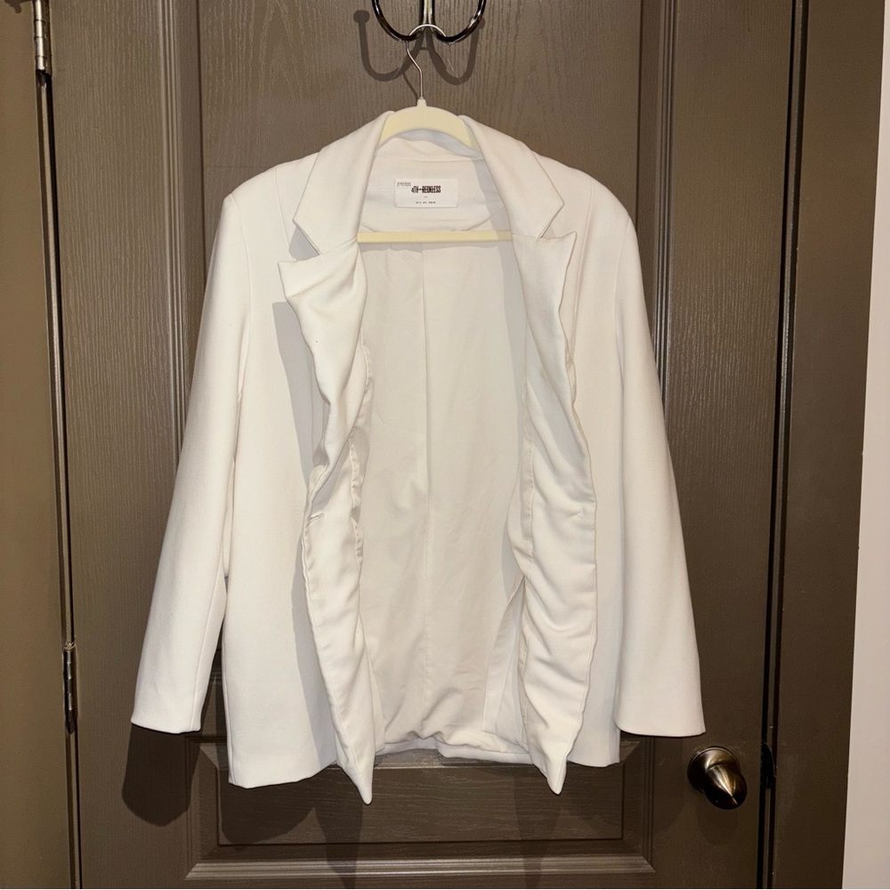 4TH & RECKLESS Sade White Blazer - Picture 5 of 9